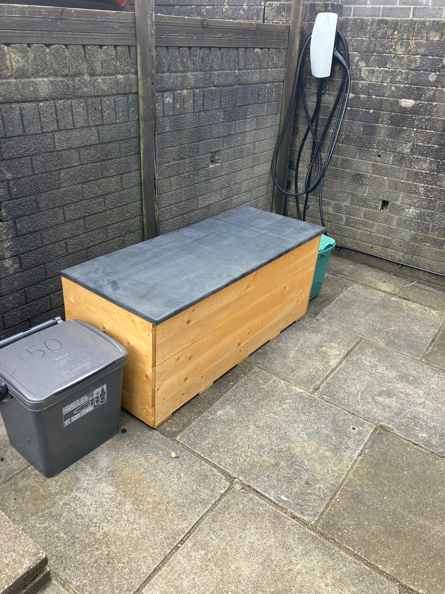 Recycling Bench with EPDM Waterproof lid