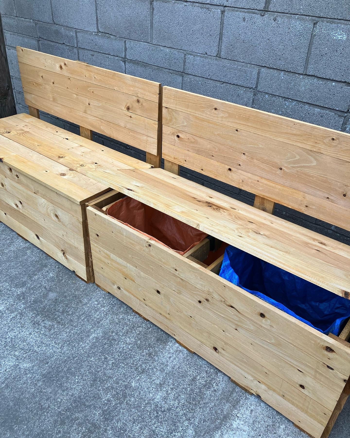 Solid Recycling Benches with Backs